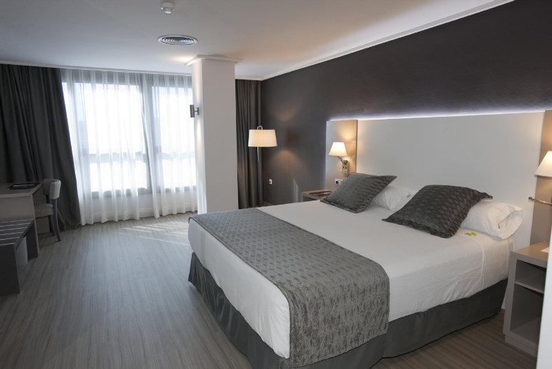 B&B Hotel Cartagena Cartagonova Bagian luar foto