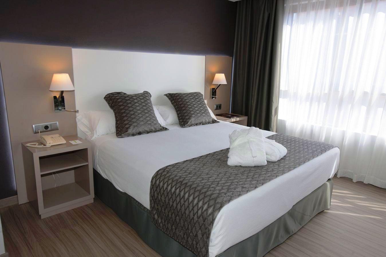B&B Hotel Cartagena Cartagonova Bagian luar foto