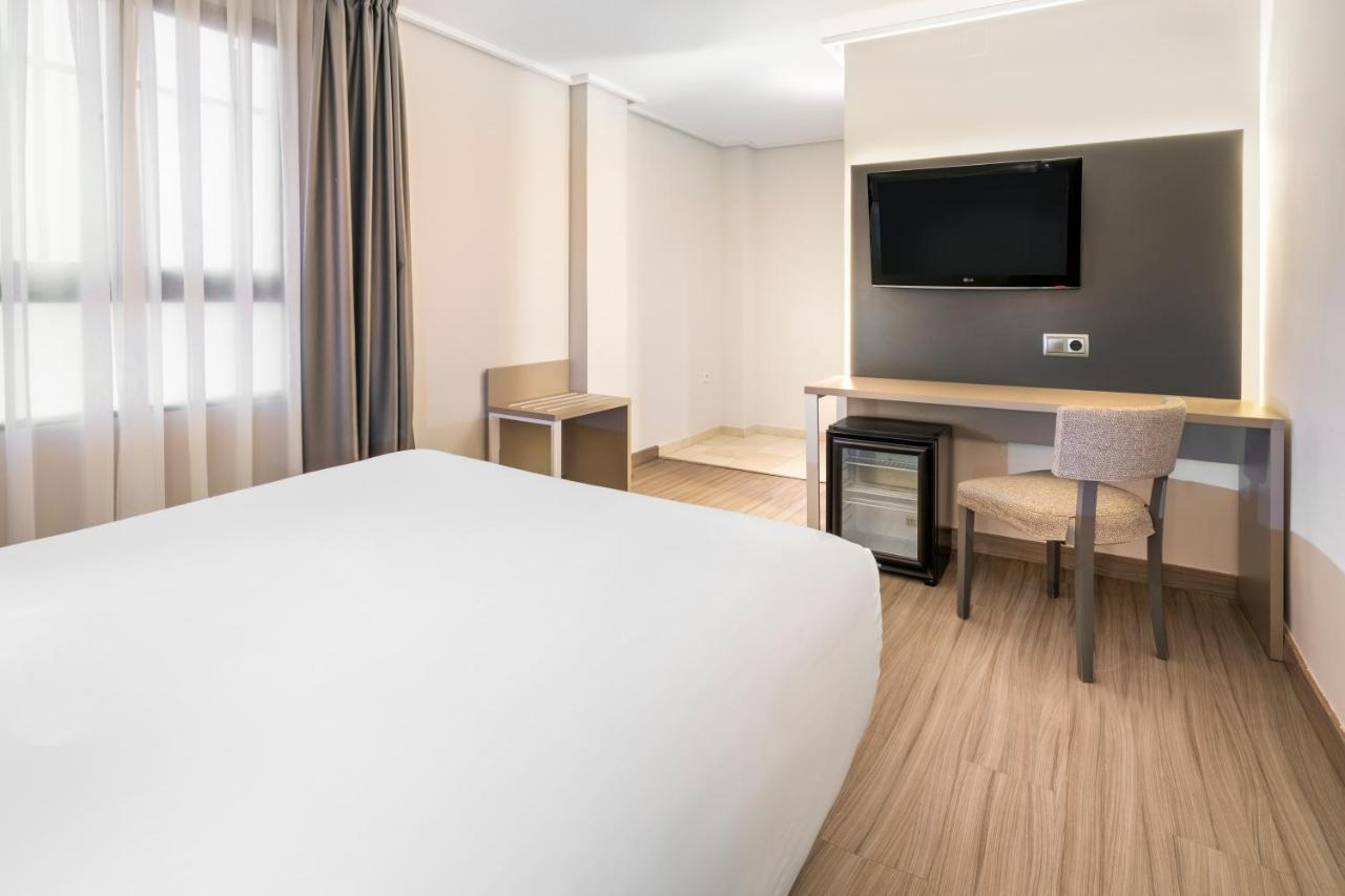 B&B Hotel Cartagena Cartagonova Bagian luar foto