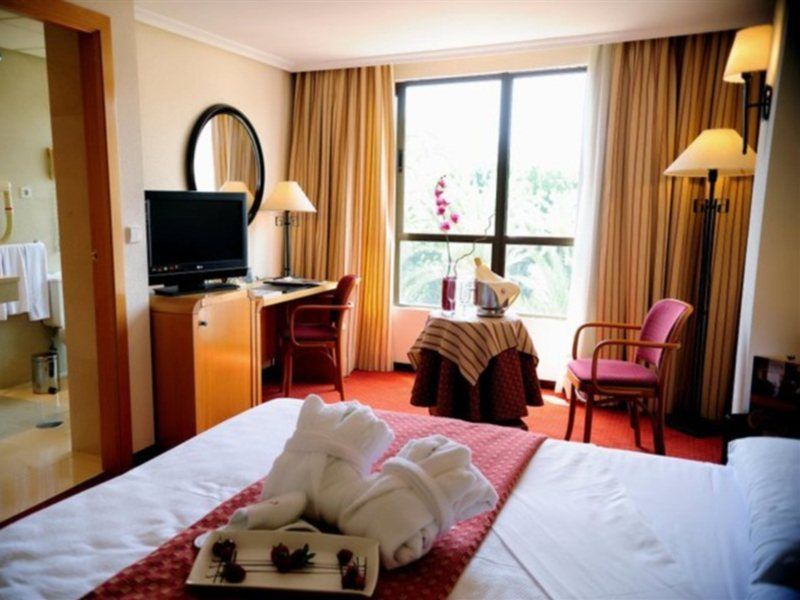 B&B Hotel Cartagena Cartagonova Bagian luar foto
